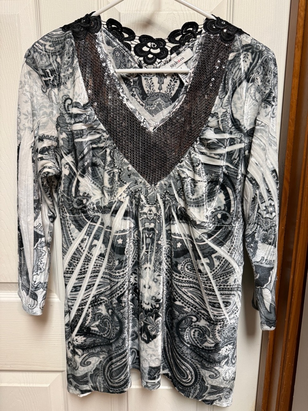 Style & Co. Black and White Paisley V-Neck Sequin Blouse